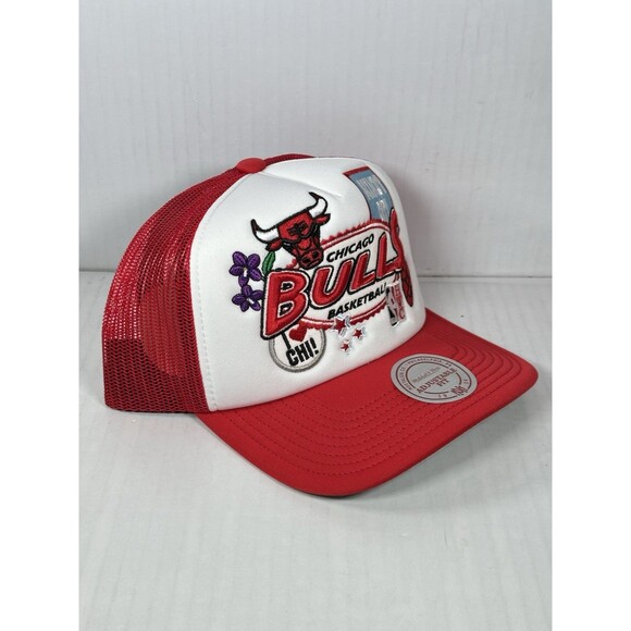 Chicago Bulls Mitchell & Ness Trucker Hat Cap Windy City Adjustable Snapback NEW - Picture 2 of 5